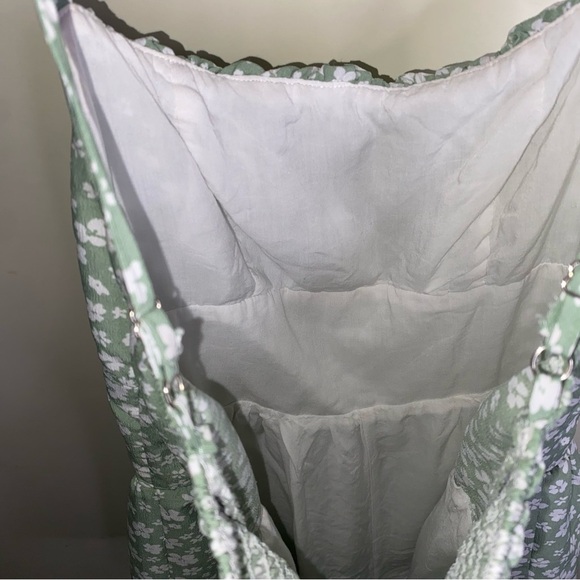 Princess Polly Size 4 Mint Green Shorts Romper With Smocked Stretchy Back - Picture 6 of 9